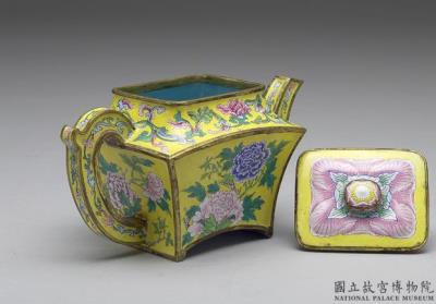 图片[3]-Painted enamel square teapot with peony decoration, Qing dynasty, Qianlong reign (1736-1795)-China Archive